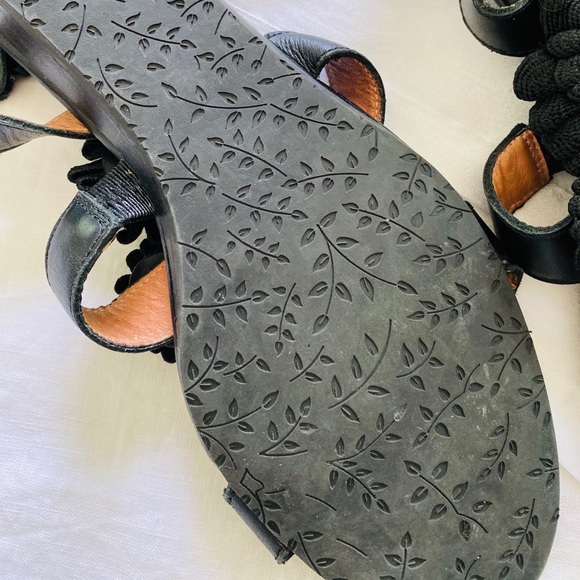 Sandals - Picture 3 of 3